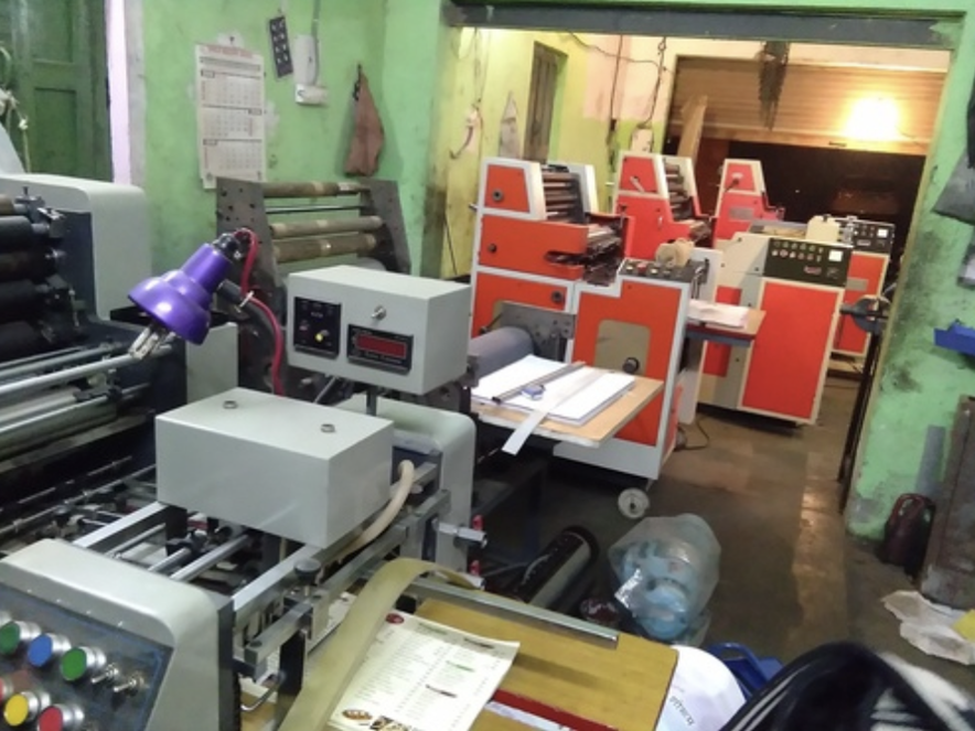 Decent Print Lines Non Woven Bag Printing  Multi Color Offset Printing