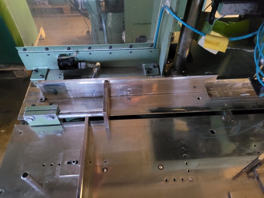 4-head drilling machines Hang 136-08