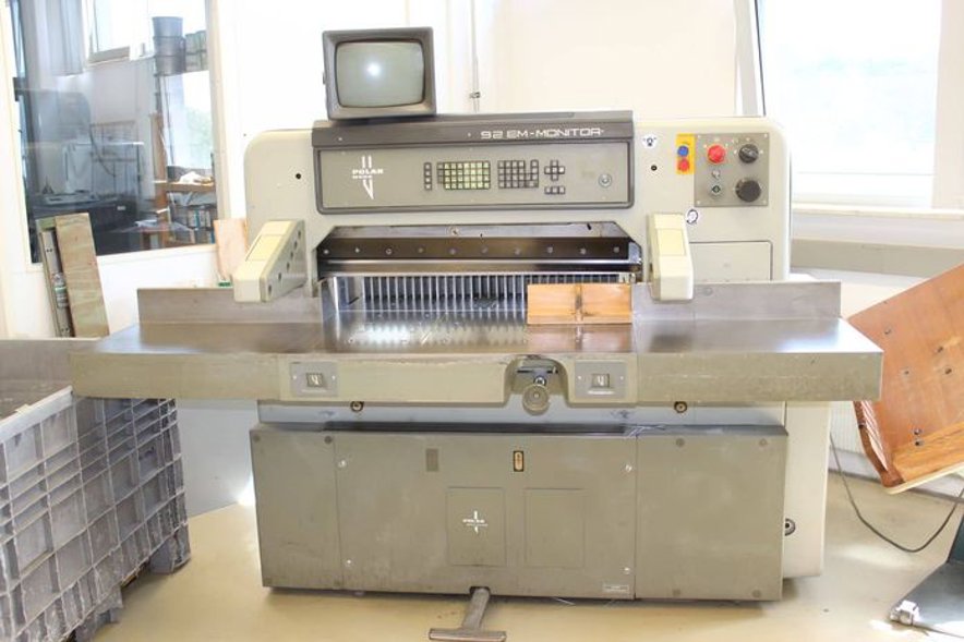 Cutting Machine Polar  92 EM-MON