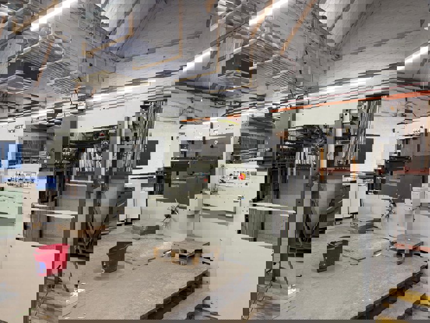 Die-cutters- automatic and handfed Bobst SP 102 E