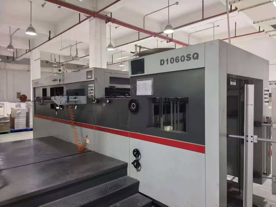 Die cutting  DAI`S D-1060SQ