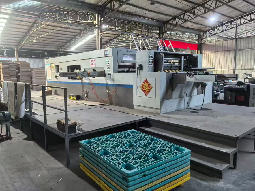 Die cutting  DAI`S D1650Y1