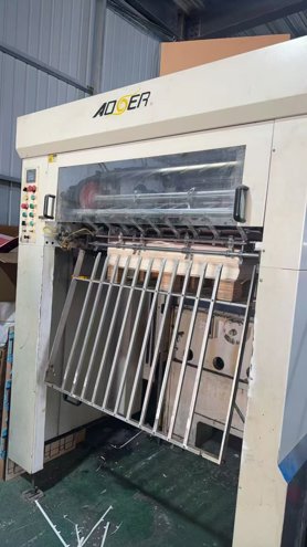 Die cutting AOER AEM-1080B