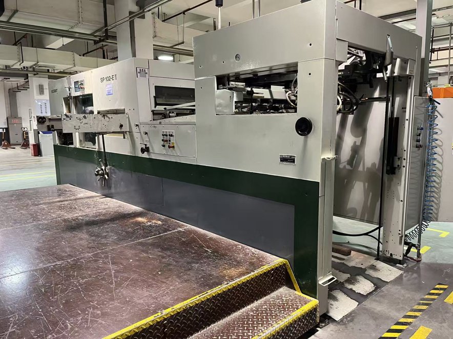 Die cutting Bobst SP102EII