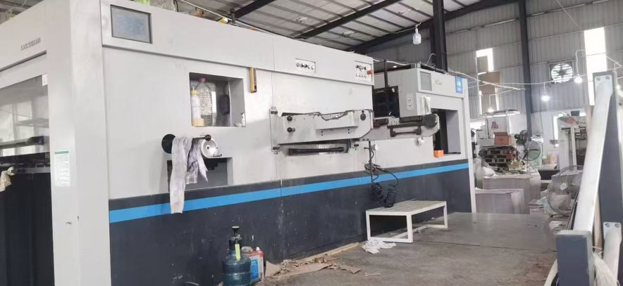 Die cutting DAYUAN MHC-1080AR