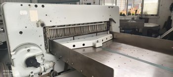 Polar 137 Post Press, 2002, Guang Zhou Shi, China