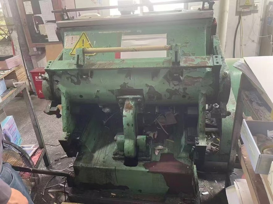 Die cutting Yawa 1040