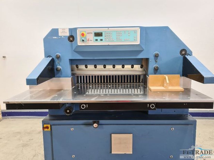 Guillotines Schneider Senator SEN78 E-LINE