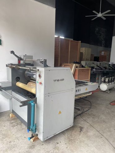 Laminating machines  HONGLONG YFME-920