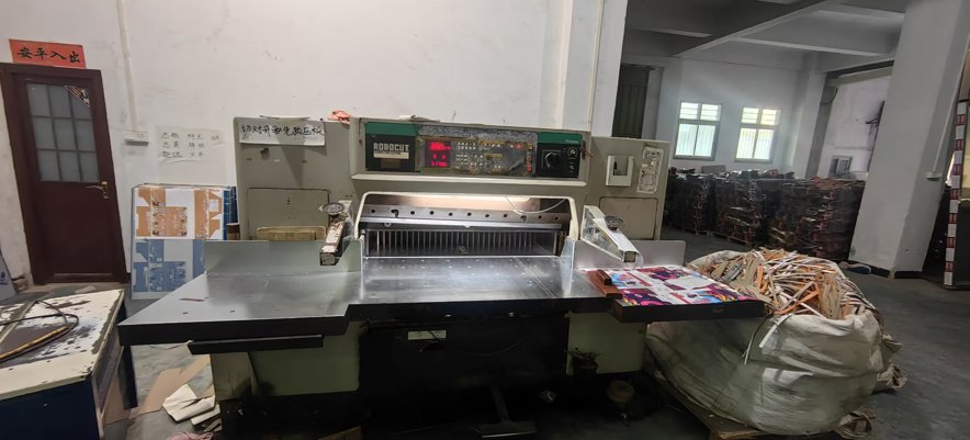 Paper/Sheet Cutting Machines Polar 115