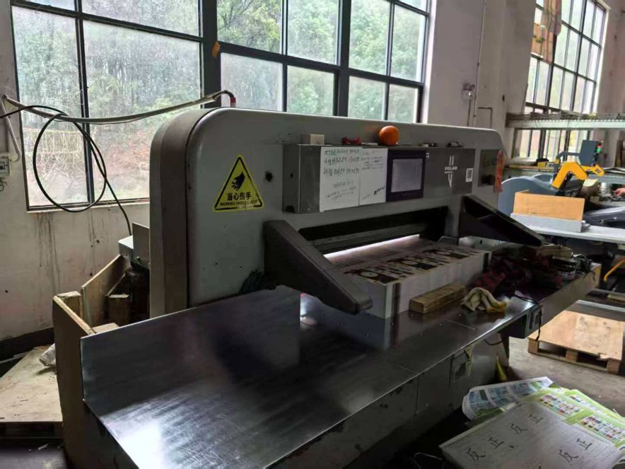 Paper/Sheet Cutting Machines Polar 115 EM