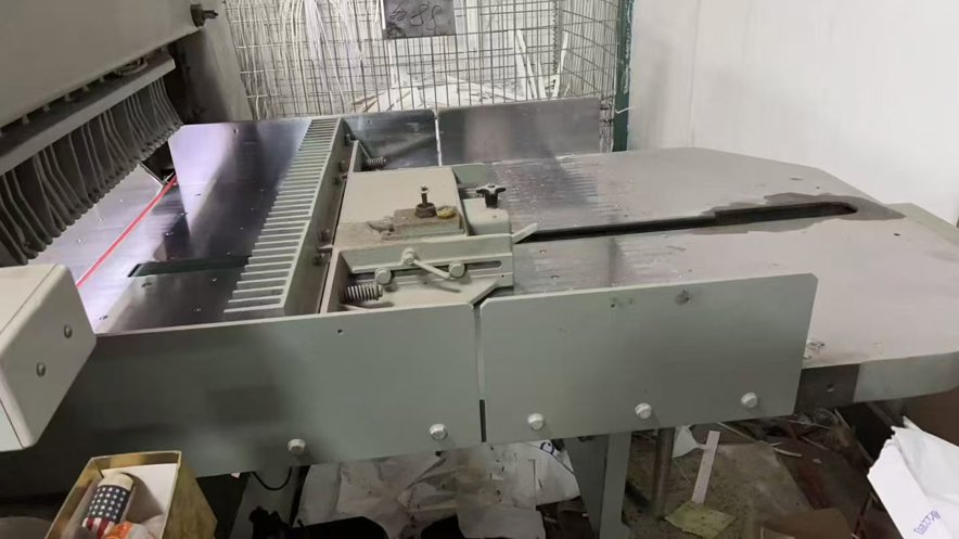 Paper/Sheet Cutting Machines Polar 115 EMC