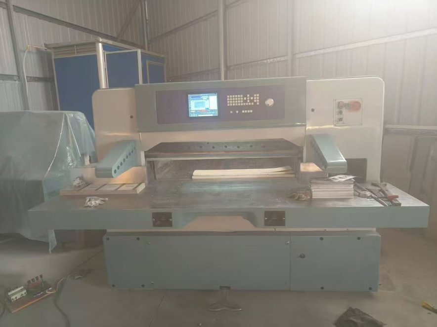 Paper/Sheet Cutting Machines SHENWEIDA 115