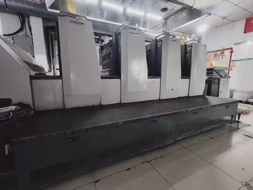 Sheet Fed / Offset Komori LA 437
