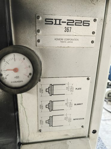 Sheet Fed / Offset Komori Lithrone L-226