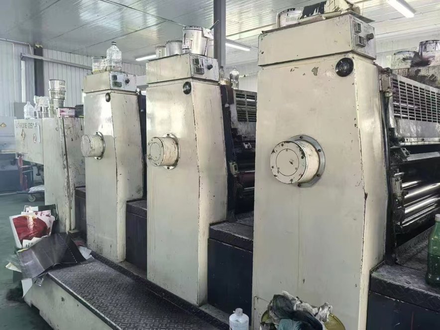 Sheet Fed / Offset Komori Lithrone L-426