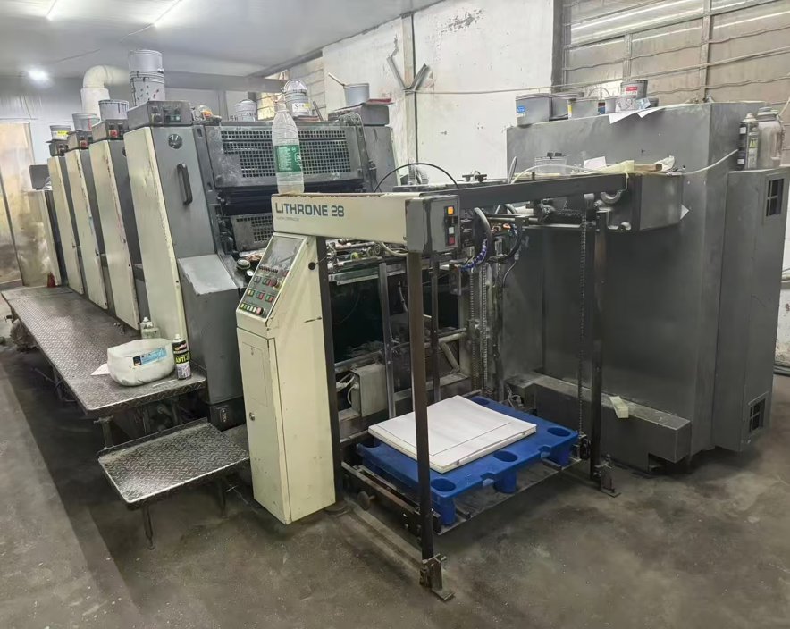 Sheet Fed / Offset Komori Lithrone L-428