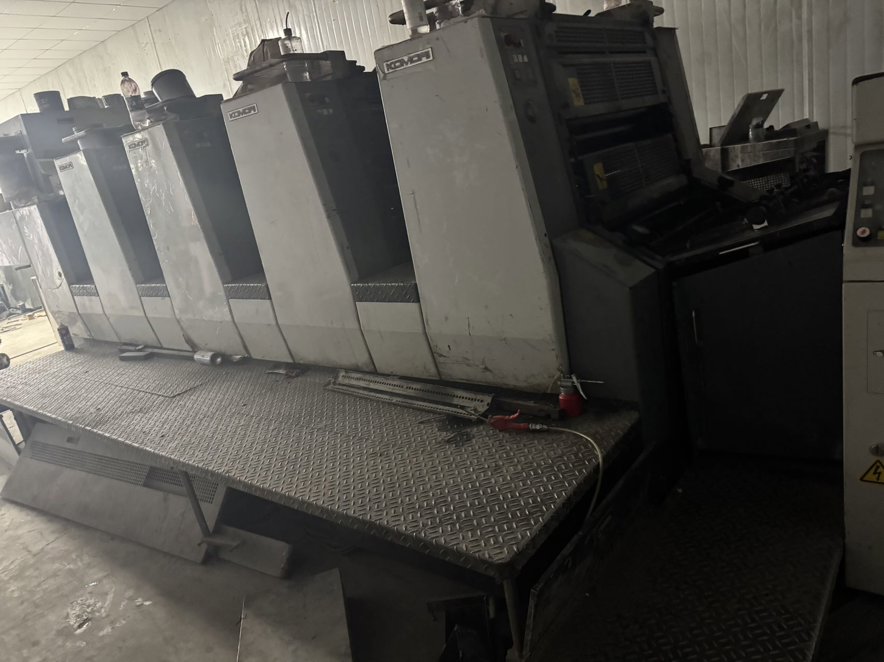 Sheet Fed / Offset Komori Lithrone L-428