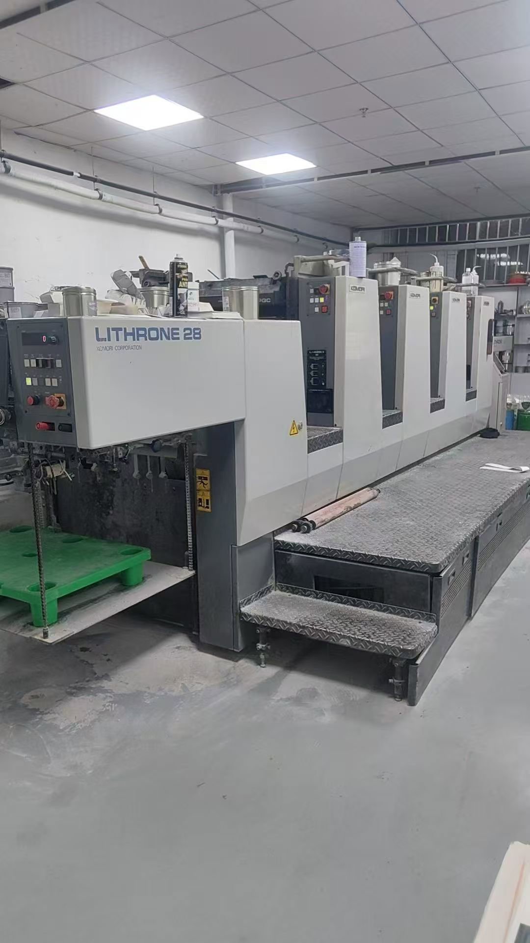 Sheet Fed / Offset Komori Lithrone L-428