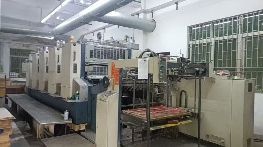 Sheet Fed / Offset Komori Lithrone L-440