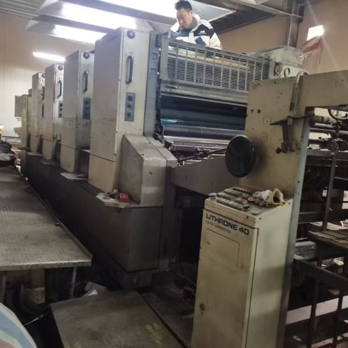 Sheet Fed / Offset Komori Lithrone L-440