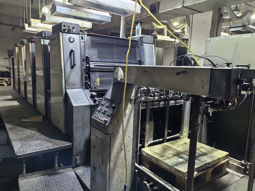 Sheet Fed / Offset Komori Lithrone L-526