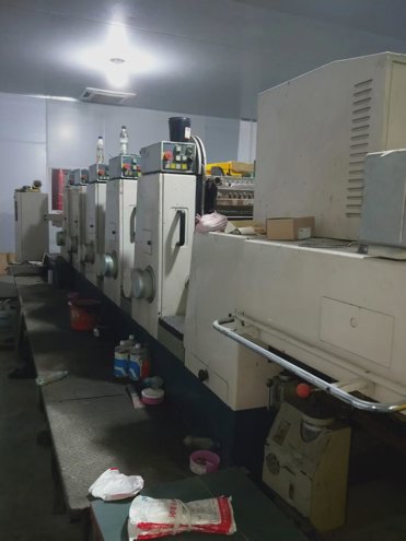 Sheet Fed / Offset Komori Lithrone L-528