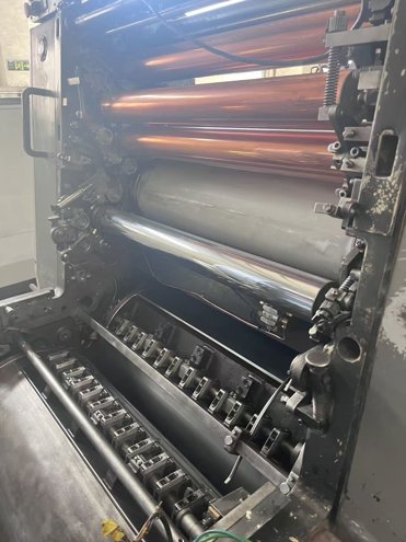 Sheet Fed / Offset Komori Lithrone L-528