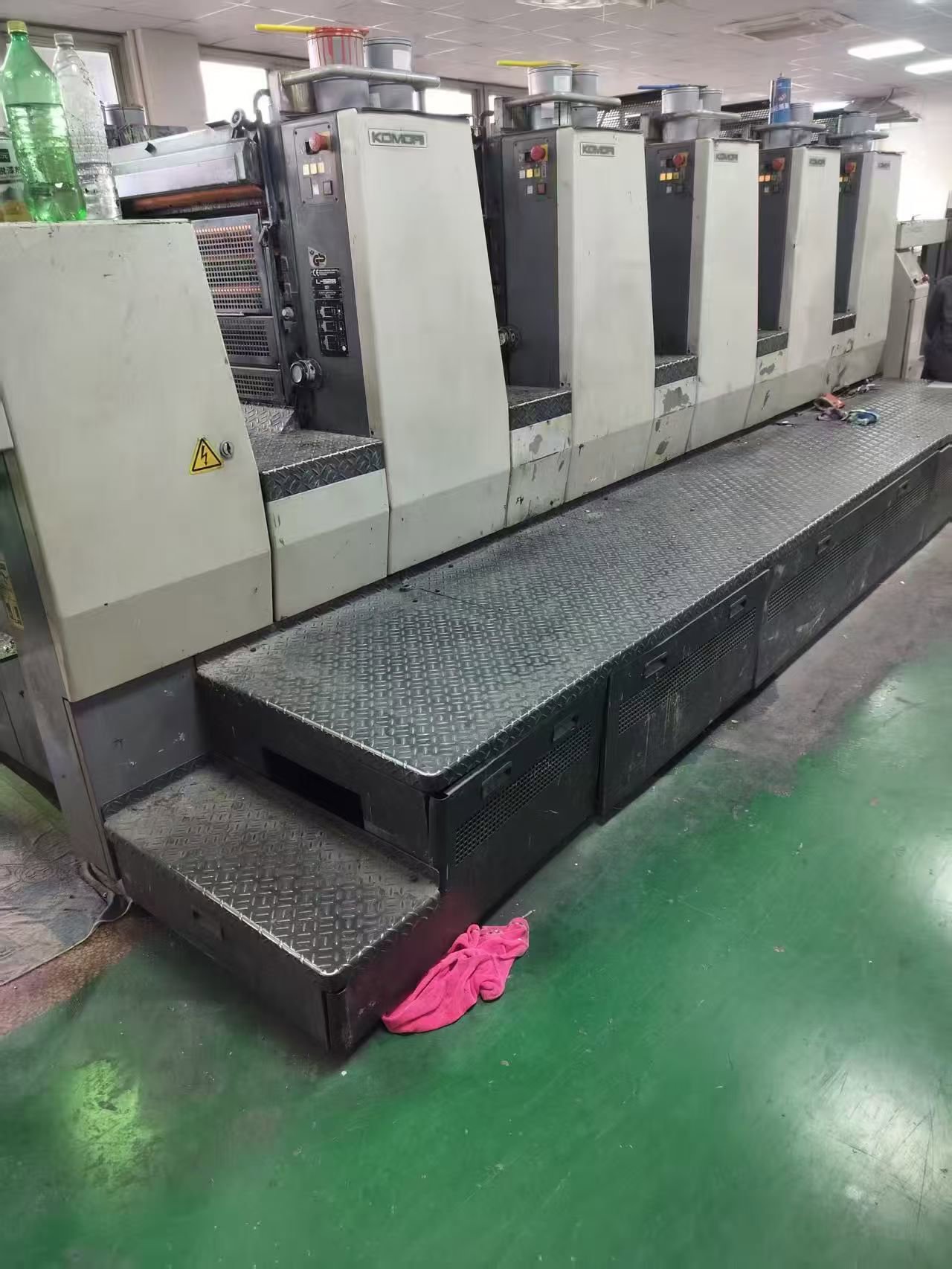 Sheet Fed / Offset Komori Lithrone L-528