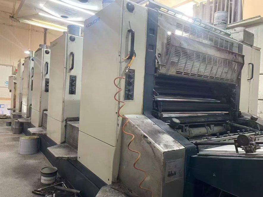Sheet Fed / Offset Komori Lithrone L-540