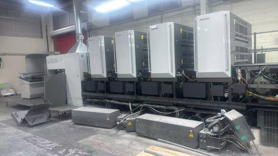 Sheet Fed / Offset Komori Lithrone L-840 P