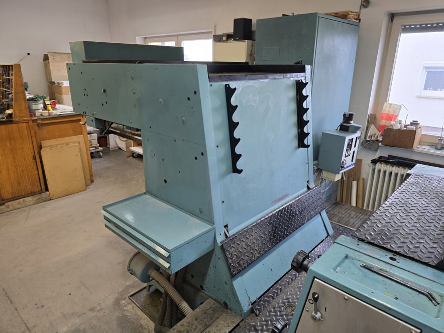 Sheet Fed / Offset Manroland Favorit RZF-H