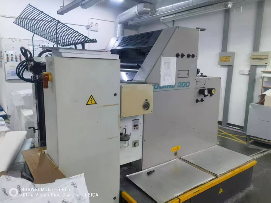 Sheet Fed / Offset Manroland R 202