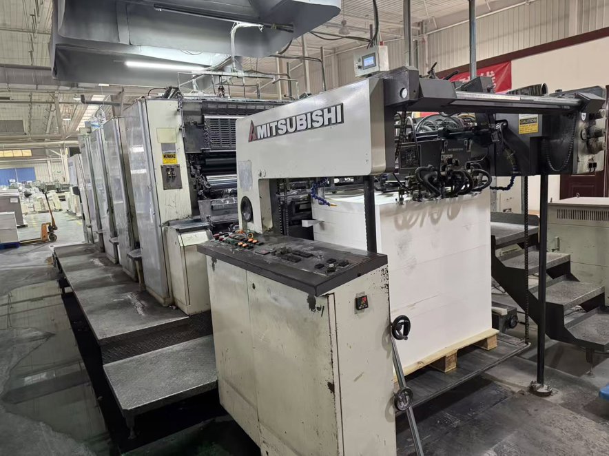 Sheet Fed / Offset Mitsubishi  D3000-4
