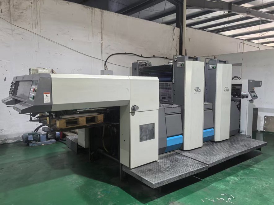 Sheet Fed / Offset Ryobi 752