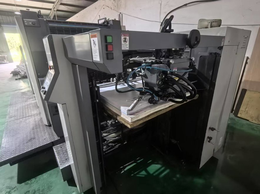 Sheet Fed / Offset Ryobi 752