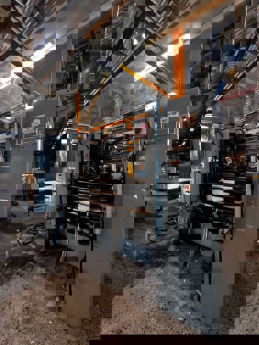 Slitter rewinders Jennerjahn JJS-54 Semi-Automatic Paper Slitting Machines