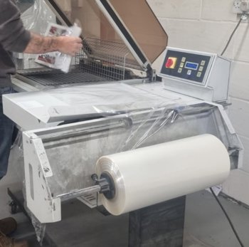 Adpak  S560 Packaging Machinery, 2016, Hampshire, United Kingdom