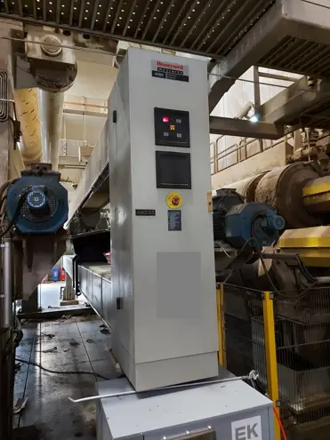 Corrugated Box Machines Honeywell scanner and calender corrugated cardboard