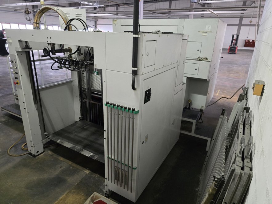 Die cutting Heidelberg Varimatrix 105 CS