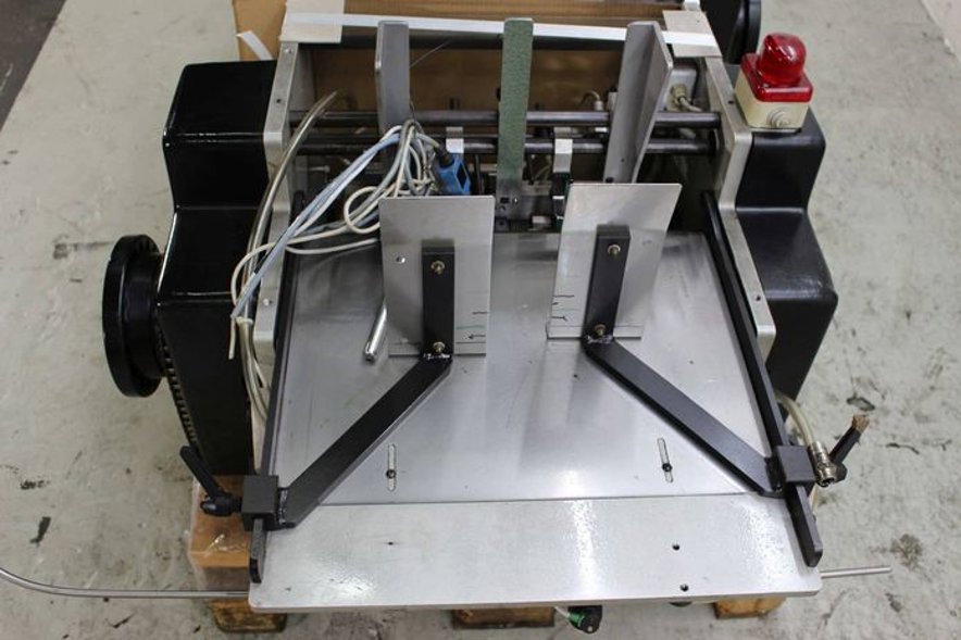 Feeder Ritmica Universal H-200