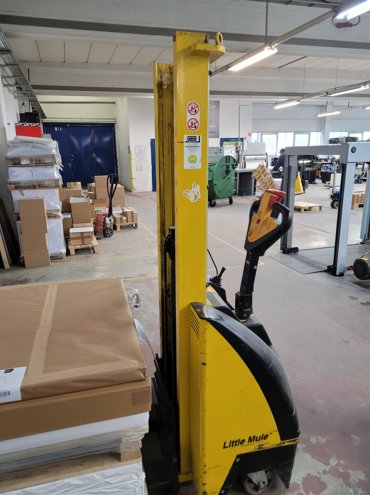 Forklifts Yale Littlle Mule EGV TG 10-16