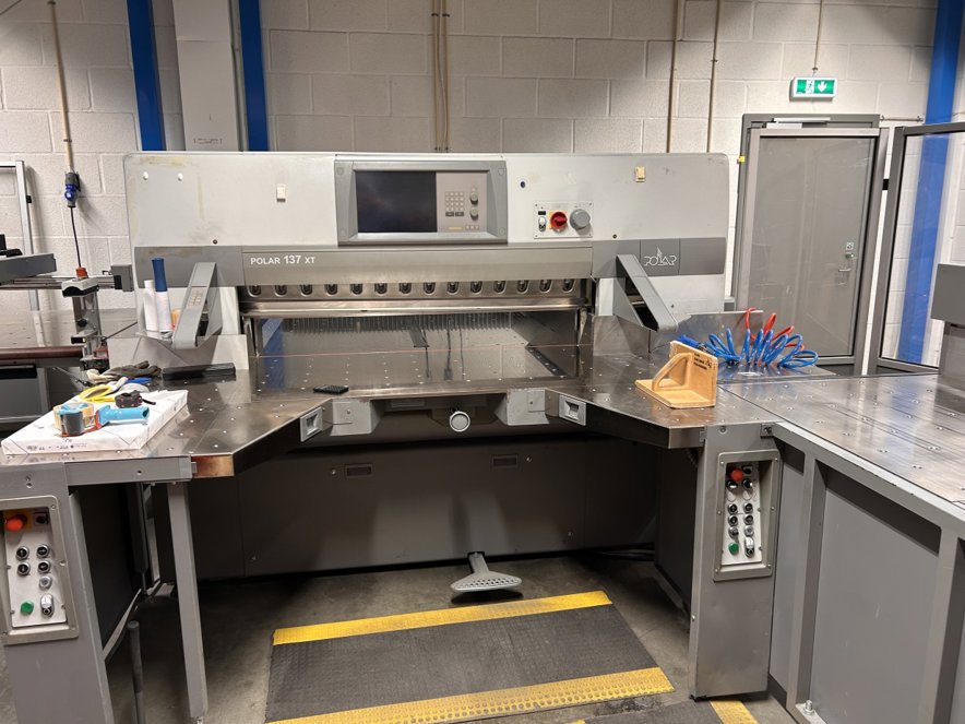 Guillotines Polar 137 XT