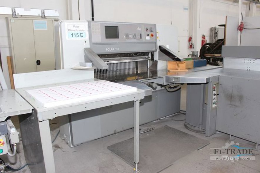 Guillotines Polar 155 E