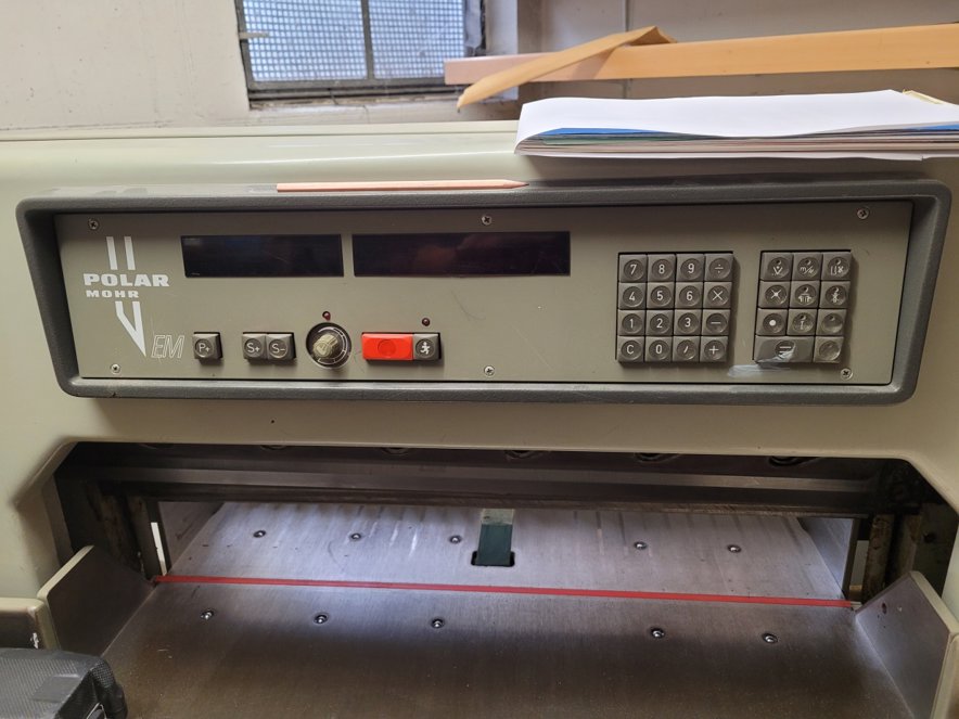 Guillotines Polar 76 EM