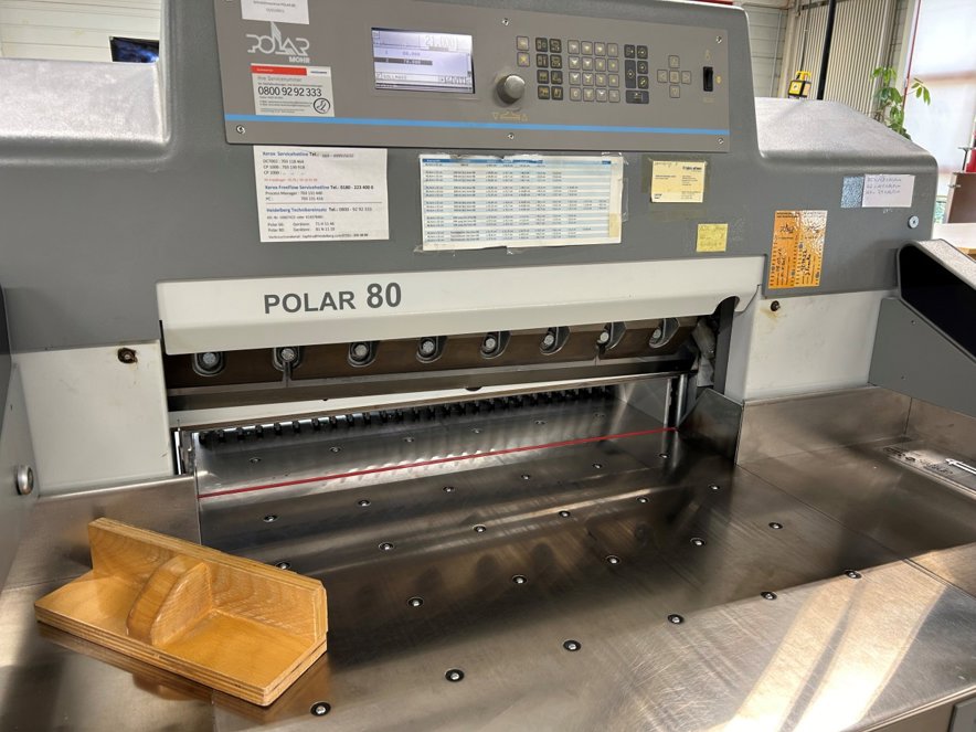 Guillotines Polar 80