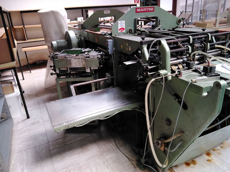 Perfect Binder and Gatherer Muller Martini Econobinder EB II