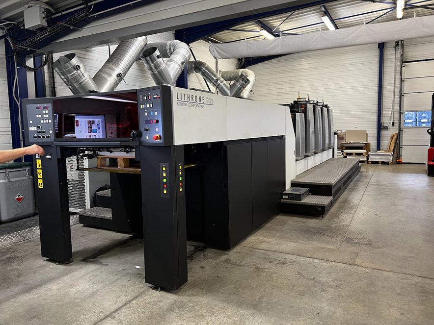 Sheet Fed / Offset Komori GL-429+Coater with Dryer LED-UV