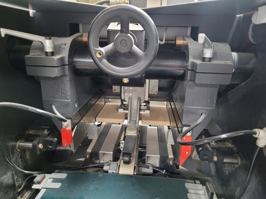 Three Knife Trimmer Horizon HT-70