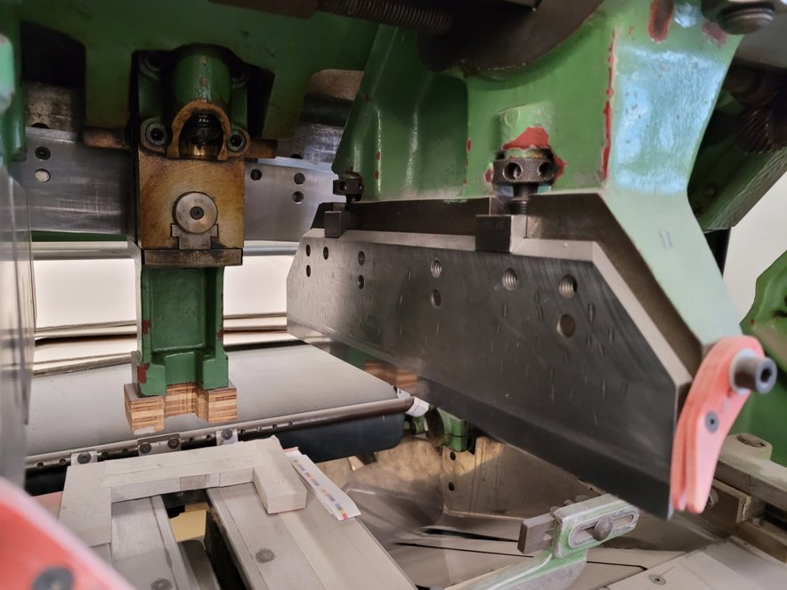 Three Knife Trimmer Wohlenberg  A 43 C